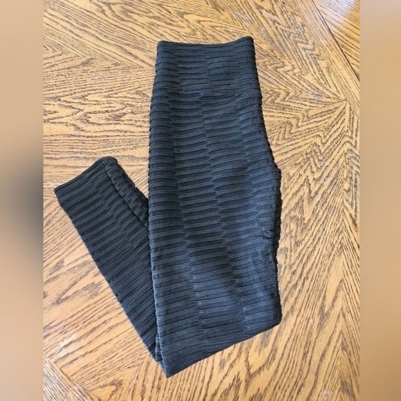 TiKToK pants - Picture 2 of 3